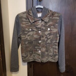 Wallflower Camo and Gray Top